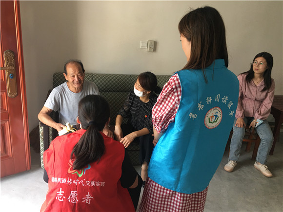 湖熟街道:手作面點(diǎn)迎中秋 傳遞濃濃鄰里情