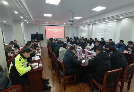 同行風(fēng)雪路 合力護出行