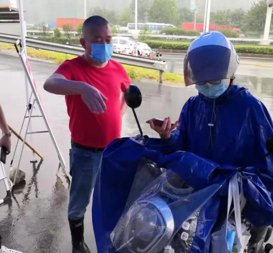 【英雄就在身邊】沒事沒事，我還能再走兩步！